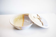 Load image into Gallery viewer, HANDMADE CERAMIC BAKER WITH LID